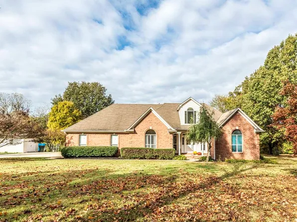 1180 Tracy Rd, Millington, TN 38053