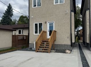 1046 Dumas Ave, Winnipeg, MB R3T1W2