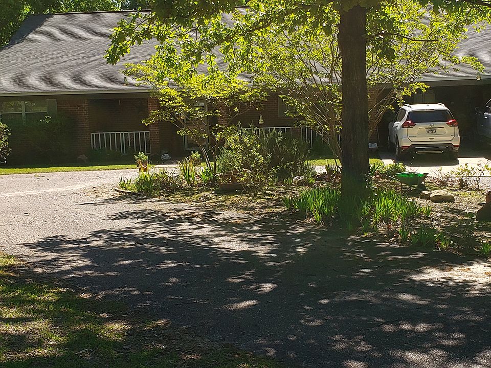 1st image of 307 Lindsey Ln