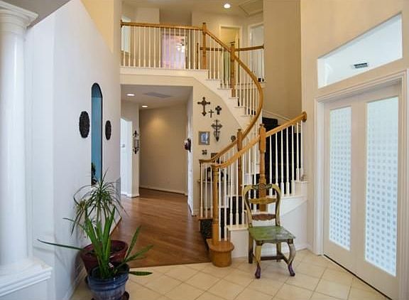 5th image of 8417 Becket Cir