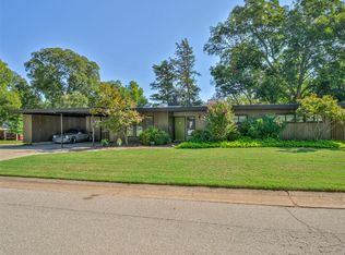 801 Carey Dr, Norman, OK 73069