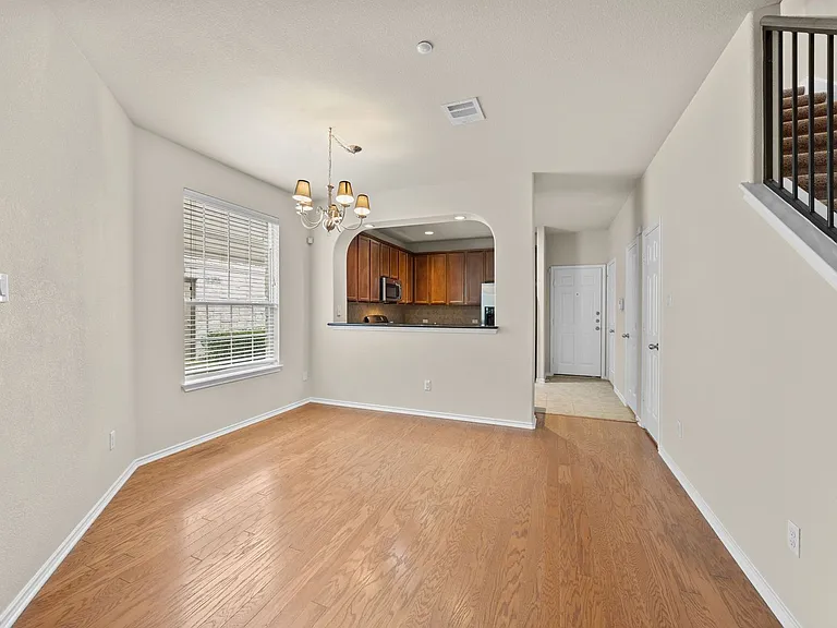 1310 W Parmer Ln #16A — Photo 6