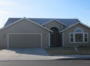 2050 NW Poplar Pl, Redmond, OR