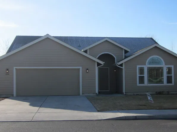 2050 NW Poplar Pl, Redmond, OR 97756