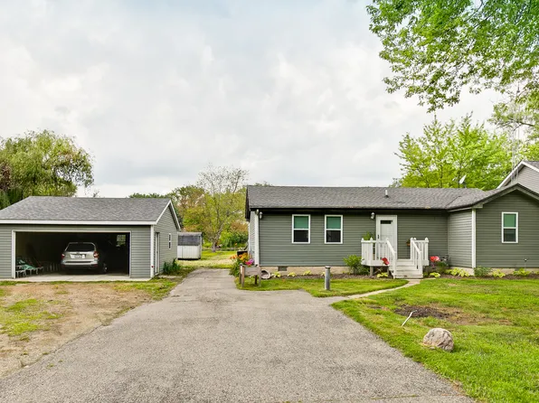 35564 N Marine Dr, Fox Lake, IL 60020