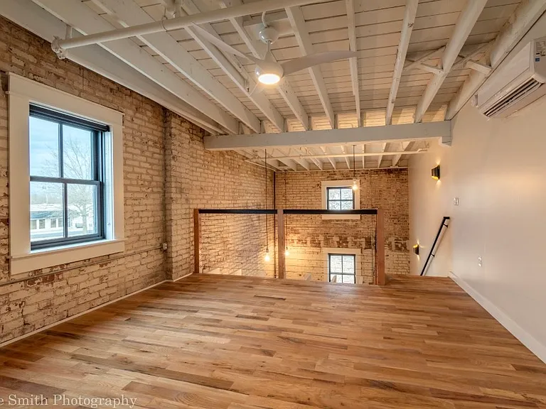 101 E Walnut St #213 — Photo 15