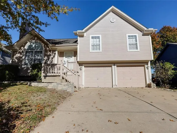 604 SW Nelson Dr, Grain Valley, MO 64029
