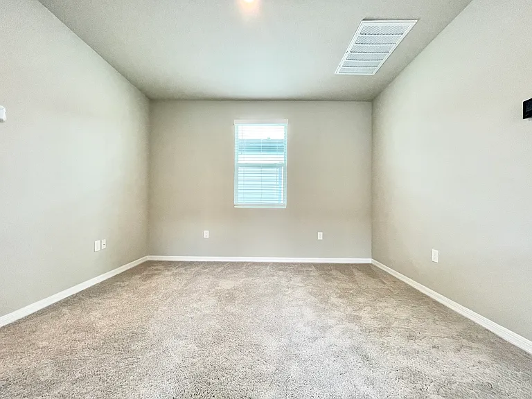 332 S Zuni Rd — Photo 13