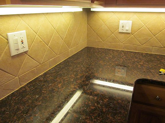 3rd image of 328 Wisconsin Ave APT 2C