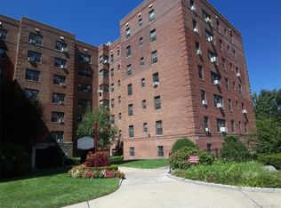 1 Fisher Dr APT 520, Mount Vernon, NY