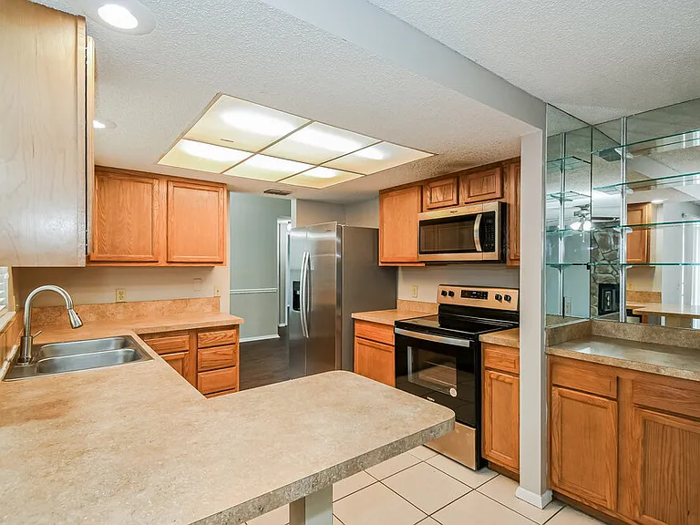 2921 Andy Ct — Photo 7