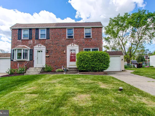 1126 Pine St, Lansdale, PA 19446