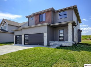 16117 Isabella St, Bennington, NE 68007