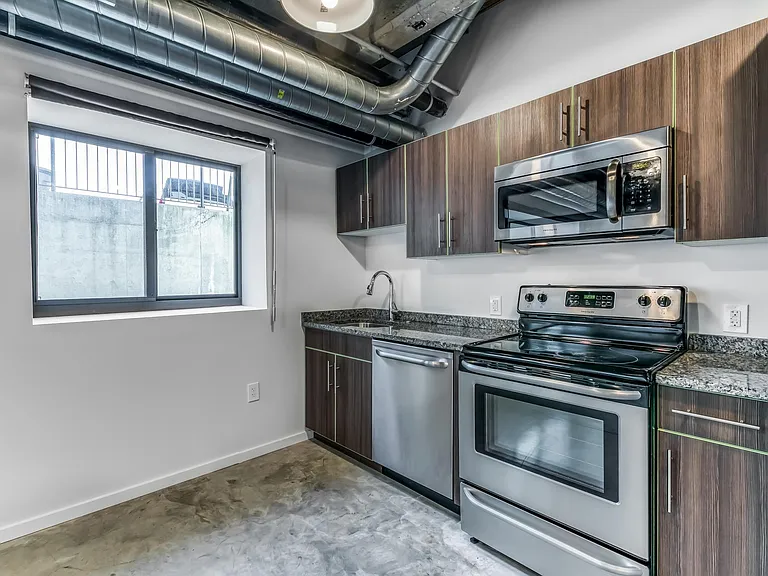 Brown Street Lofts — Photo 16