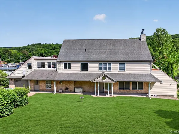 2 Grove Avenue, Greenwood Lake, NY 10925