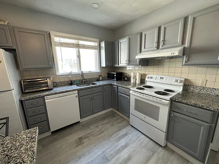 109 North St #109 — Photo 13