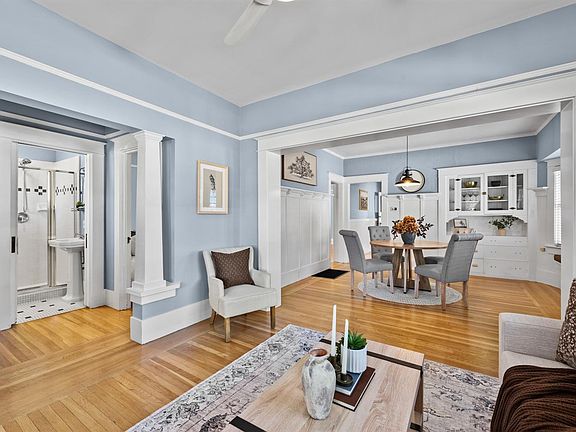 5th image of 1117 Glenn Street