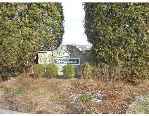 708 Woodhaven Dr photo 1