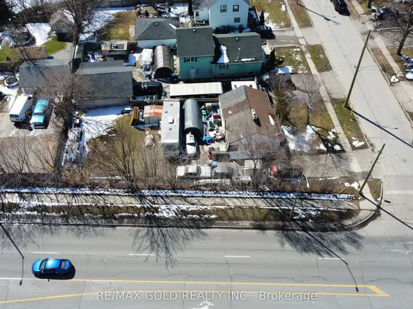 103 Woodward Ave, Brampton, ON L6V 1K5