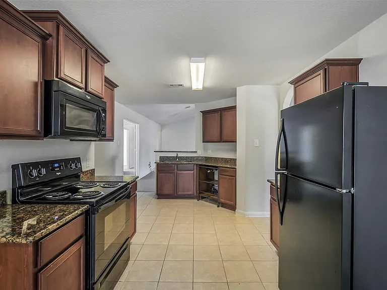 22719 Tabberts Way — Photo 8