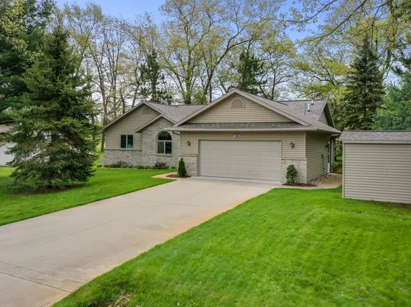 201 Bright Angel Dr, Prudenville, MI 48651