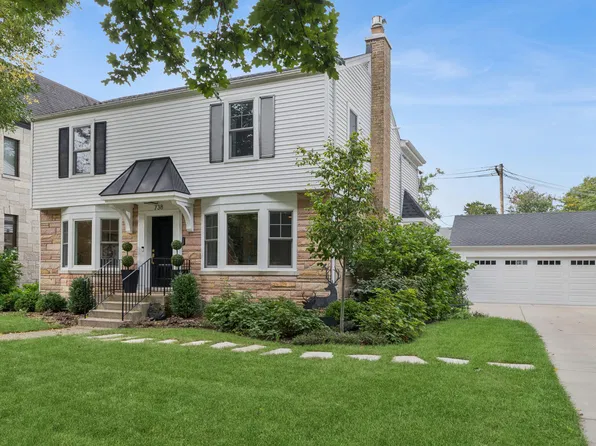 738 S Home Ave, Park Ridge, IL 60068