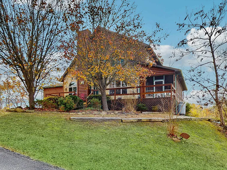 3490 Caywood Rd — Photo 2