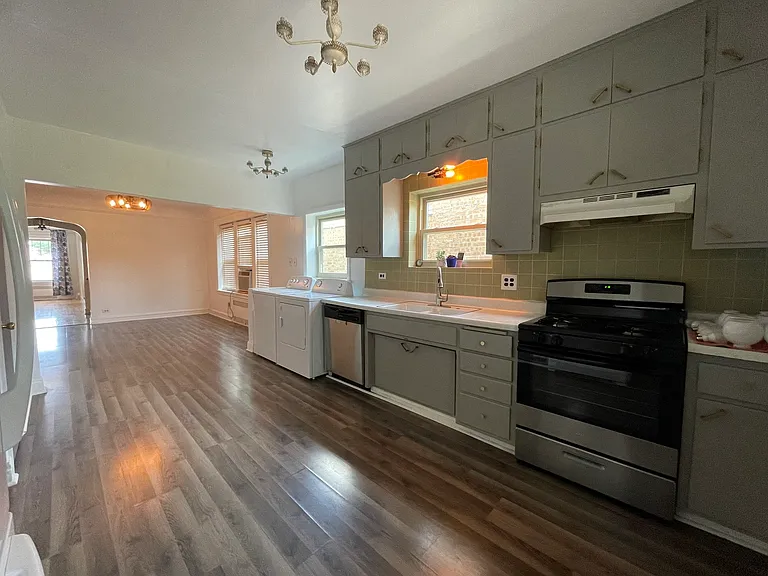 5832 N Virginia Ave #2 — Photo 7