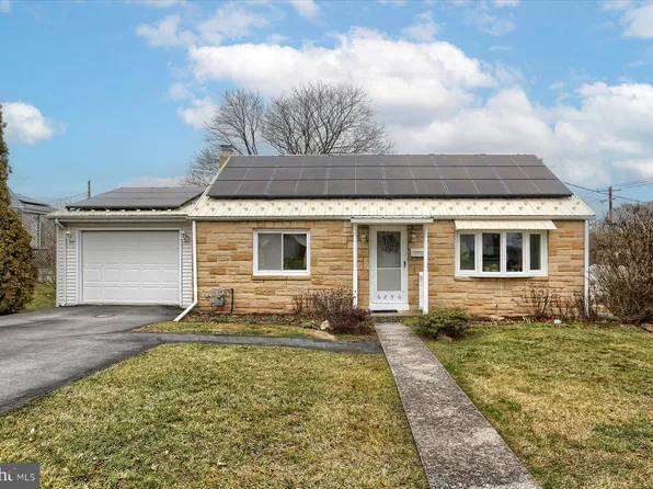 6290 Somerset St, Harrisburg, PA 17111