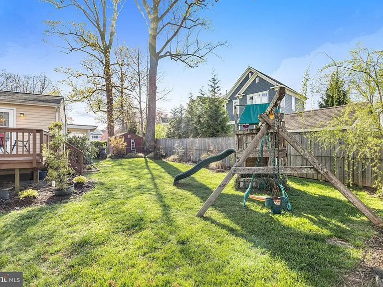 205 Tapawingo Rd SW — Photo 36
