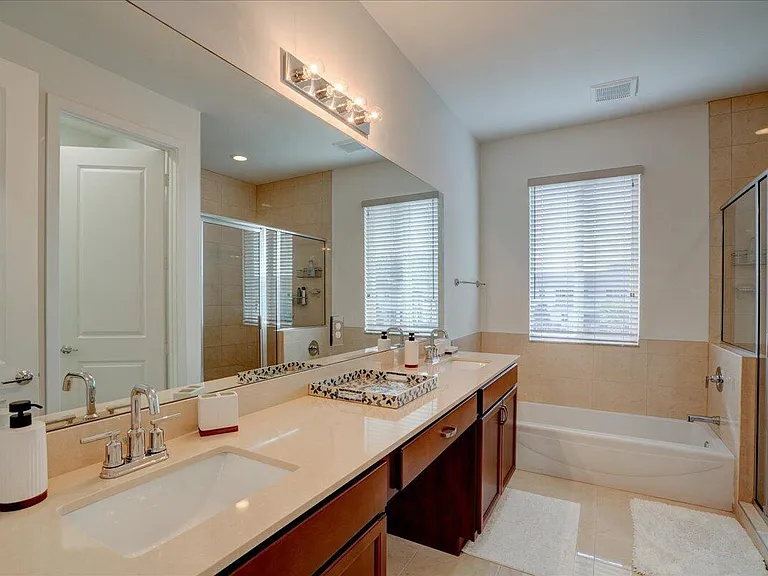 1451 Pioneer Way — Photo 37