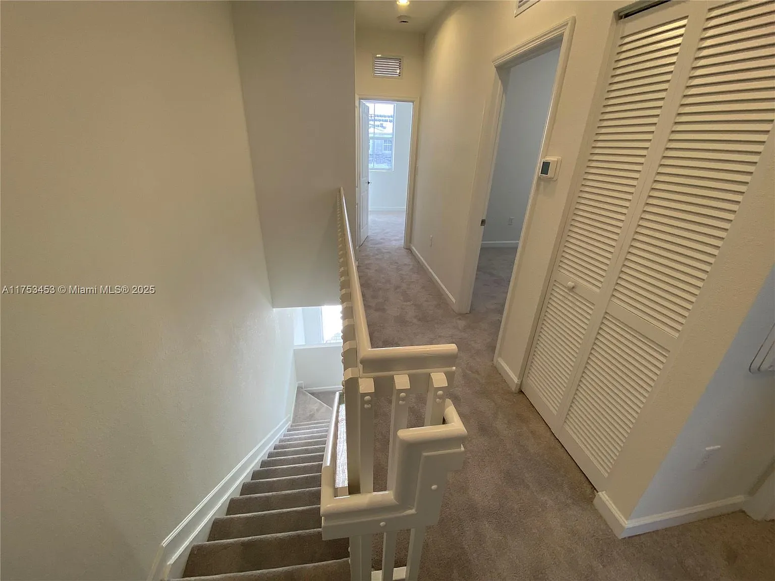 3 bed, 1414 sqft, $2,500 — Photo 2