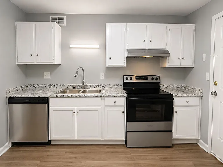 412 Fairfax Dr #6 — Photo 27