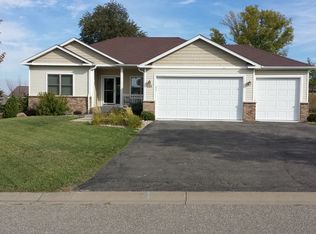 921 Trellis St, Jordan, MN 55352