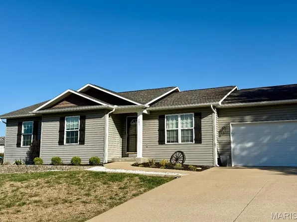 205 Silver Hawk Ln, Cape Girardeau, MO 63701