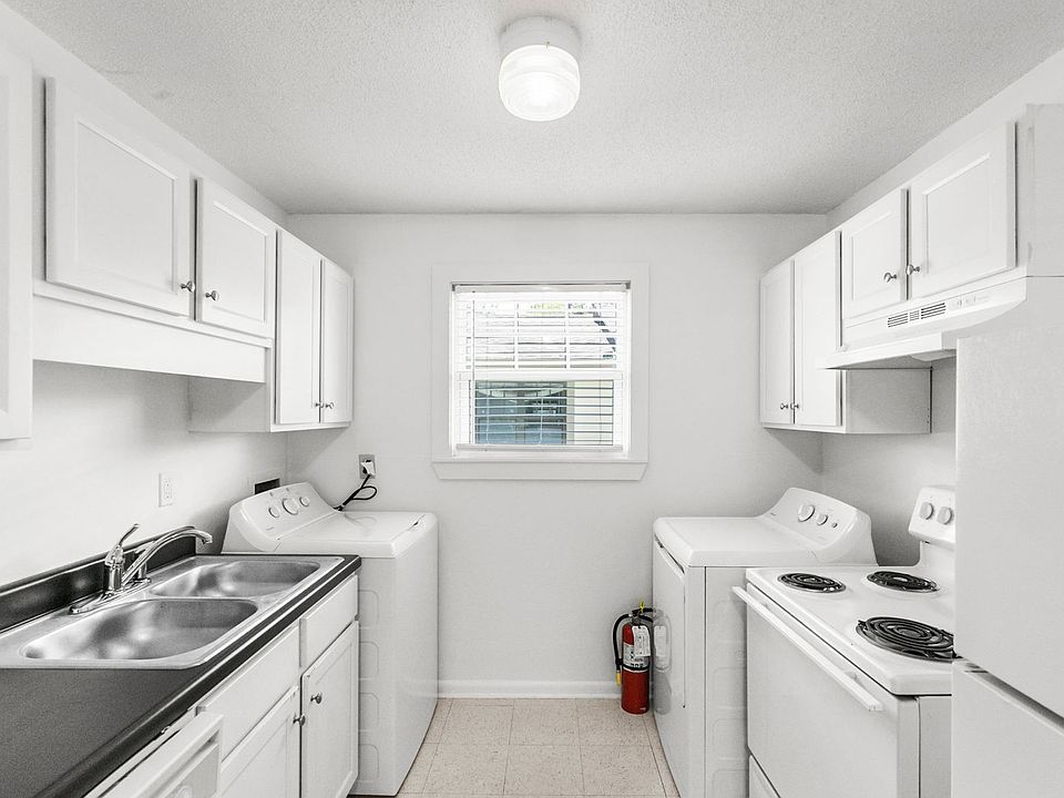 1st image of 4112 5th Ave S #2