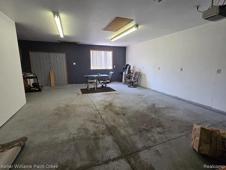 2340 Morton Grand — Photo 32