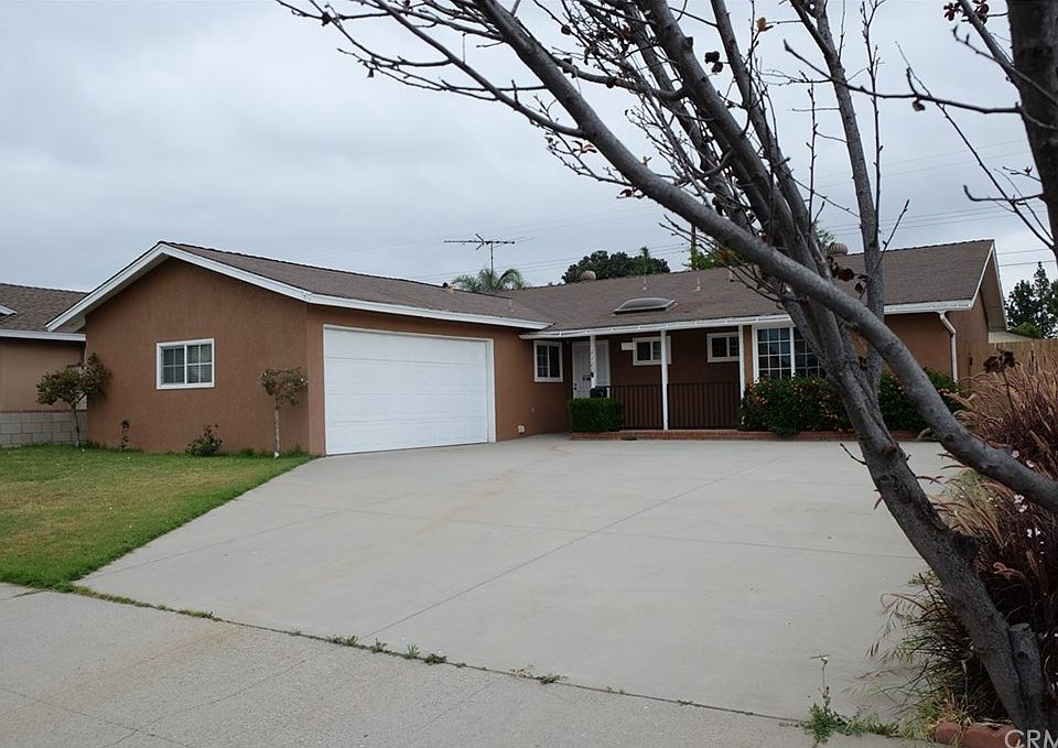 1st image of 1180 N Stephora Ave