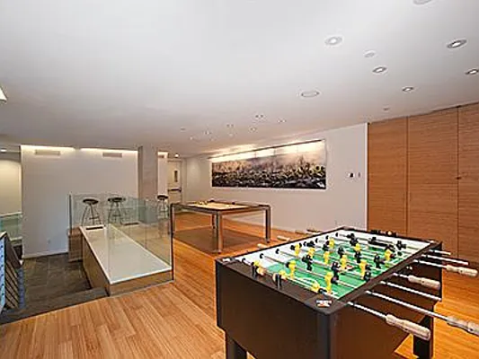 Rented by Compass | media 21