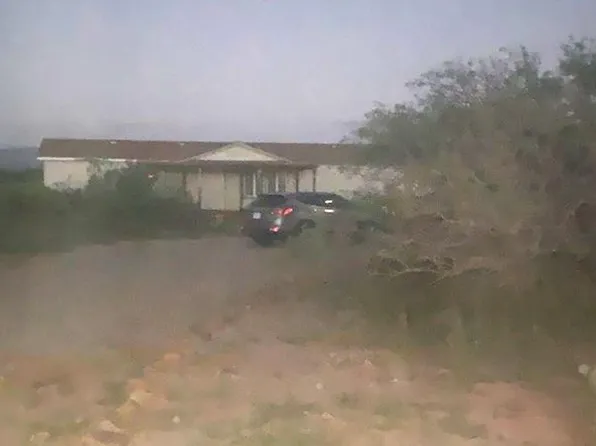 5627 S White Oak Ln, Hereford, AZ 85615