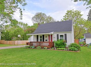 414 Vessey St, Portland, MI