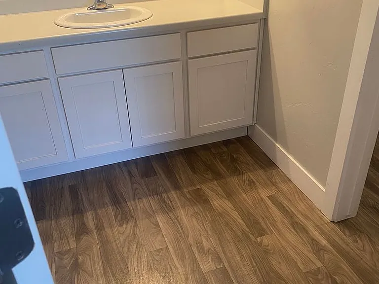90 W Silver Springs Dr — Photo 11