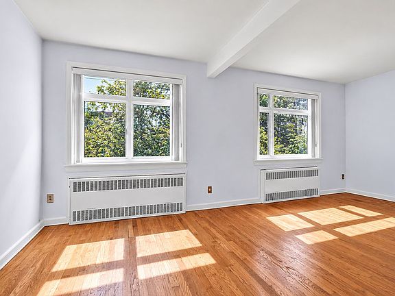 5th image of 60-05 Catalpa Ave