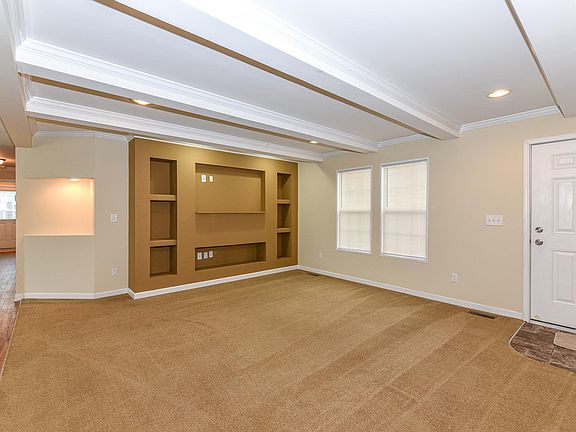 4th image of 103 Holly Grove Ln
