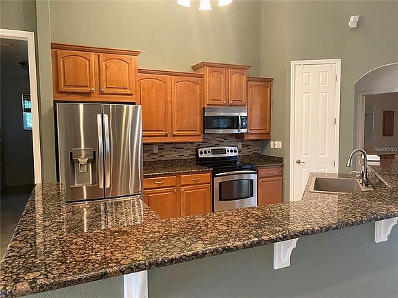 3rd image of 2312 Nuremberg Blvd