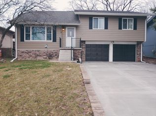 6318 S 142nd St, Omaha, NE 68137