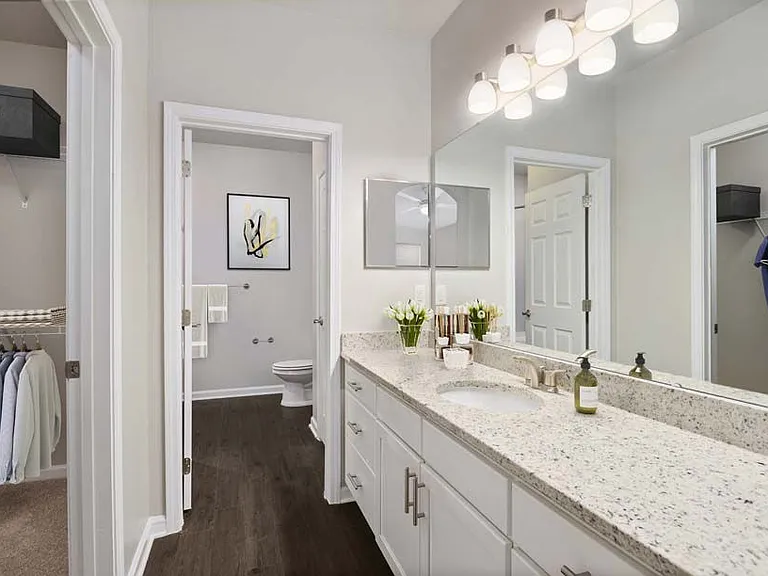 Camden Crest — Photo 18