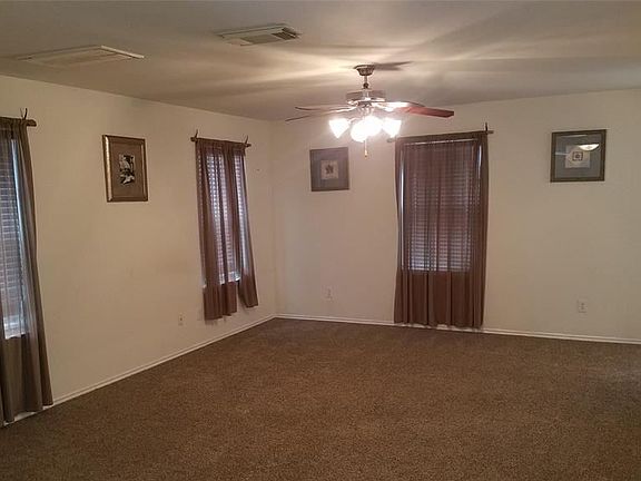 5th image of 13115 Pine Thicket Ln