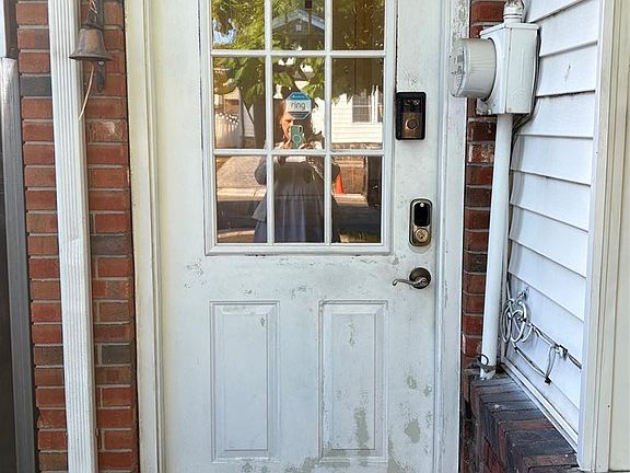 4th image of 477 Steinway Rd