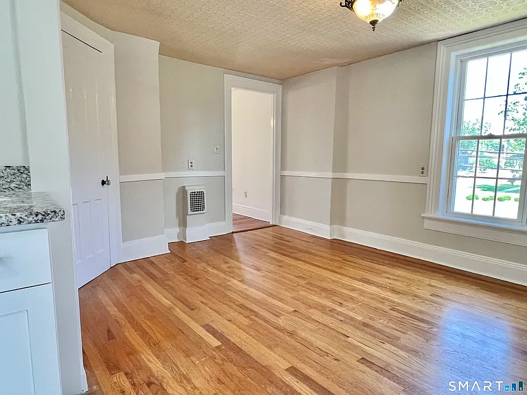 1596 Main St #2 — Photo 8